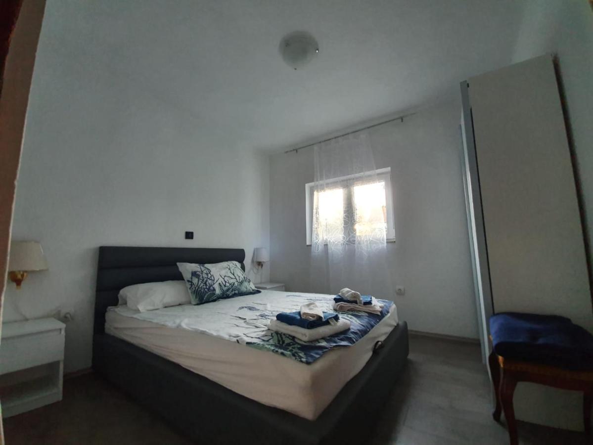 Apartmani Lucija Maslenica Kültér fotó