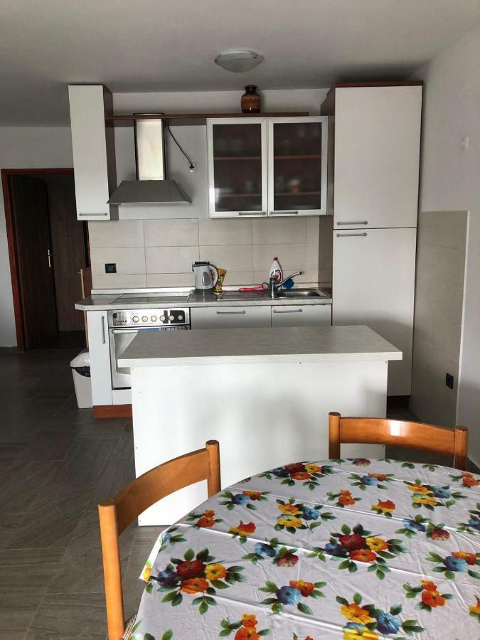 Apartmani Lucija Maslenica Kültér fotó